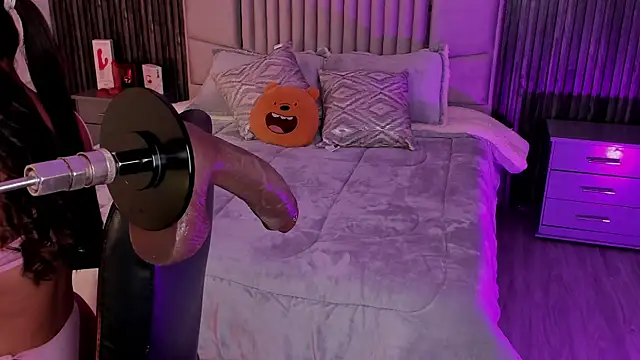 Snapshot of Lillyortiz chatting on December 2025 08:02:02 PM Lillyortiz online show from December 2025 08:02:02 PM