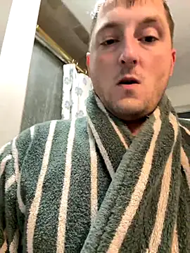 Snapshot of longcurved212121 chatting on October 2025 03:10:01 PM longcurved212121 online show from October 2025 03:10:01 PM