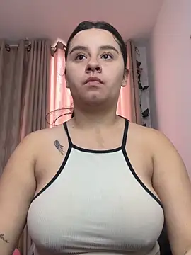 SaraBraun  online show from November 2025 04:28:02 PM