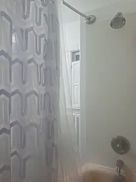 Snapshot of LuckiXCX chatting on December 2025 03:34:02 AM LuckiXCX online show from December 2025 03:34:02 AM