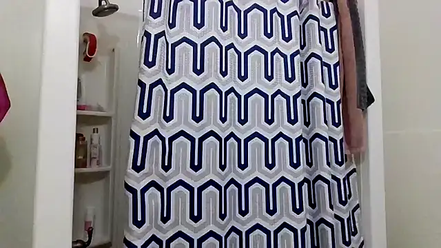 Snapshot of LuckiXCX chatting on December 2025 11:45:02 PM LuckiXCX online show from December 2025 11:45:02 PM