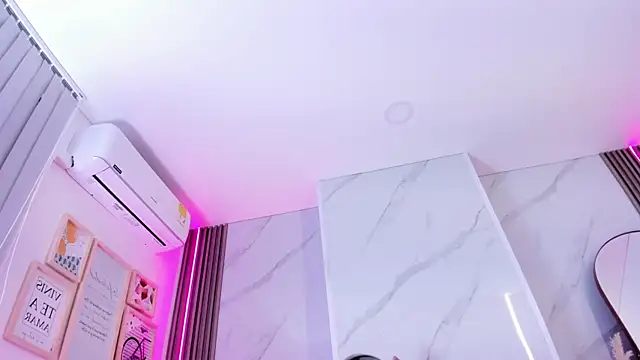 Chlooee   online show from January 2025 03:36:02 PM