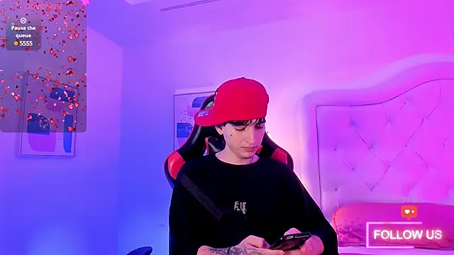 sett and gwen online show from February 2025 08:20:02 PM