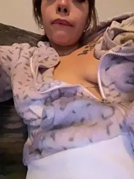 Snapshot of Sexyteengabi chatting on April 2026 03:33:02 AM Sexyteengabi online show from April 2026 03:33:02 AM