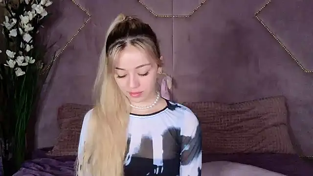 STELLA RICH online show from February 2025 09:04:02 PM