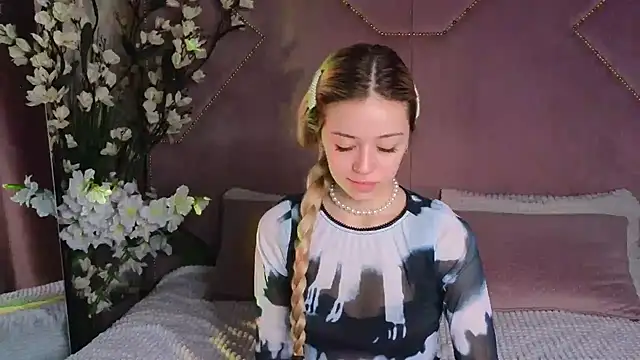 STELLA RICH online show from March 2025 08:57:01 PM