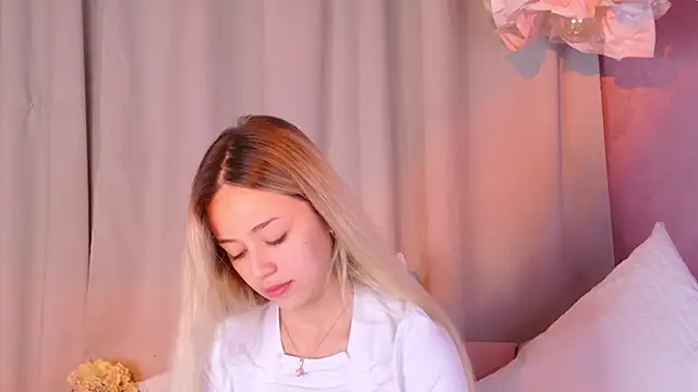 STELLA RICH online show from September 2025 09:15:01 PM