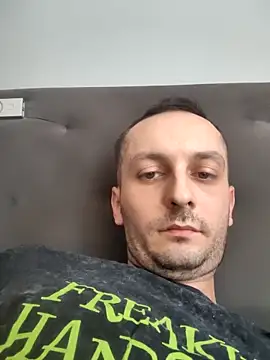 Snapshot of Kondzio chatting on September 2025 10:17:01 AM Kondzio online show from September 2025 10:17:01 AM