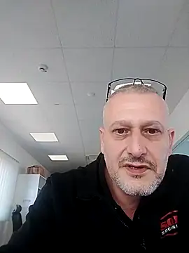 Snapshot of Husoban chatting on December 2025 03:18:02 PM Husoban online show from December 2025 03:18:02 PM