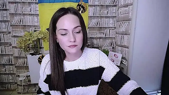 Lina Star S online show from October 2025 09:32:02 AM