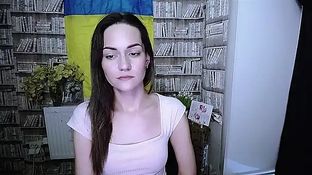 Lina Star S online show from November 2025 11:43:02 AM