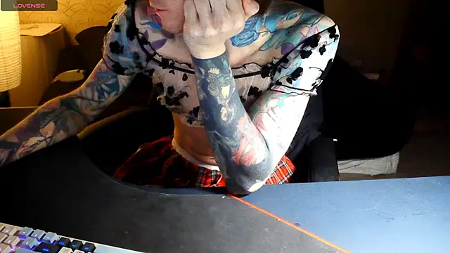 Julia dolls online show from November 2025 05:45:02 PM