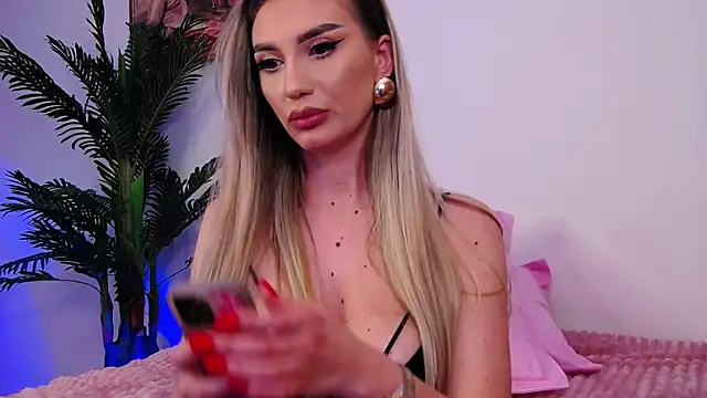 FelyJolie online show from December 2024 03:39:01 PM