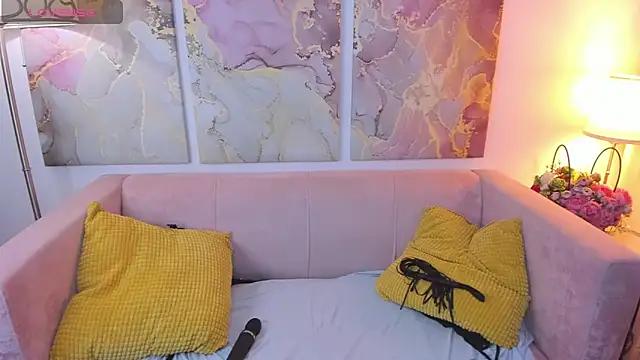 RachelPirce online show from January 2025 12:00:01 PM