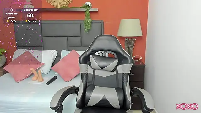 linda rios  online show from October 2025 07:16:02 PM