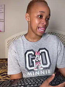 Snapshot of NishA-022 chatting on January 2025 07:29:02 PM NishA-022 online show from January 2025 07:29:02 PM