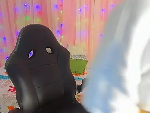 davinacaro online show from October 2025 05:54:02 PM