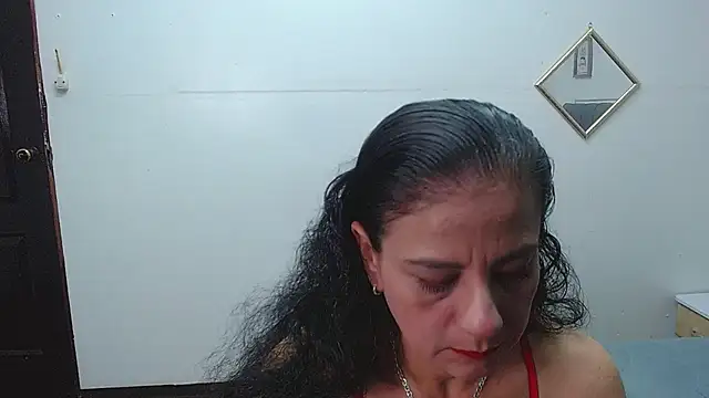 sasi luna online show from February 2025 02:38:01 PM