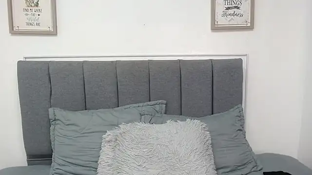 sasi luna online show from March 2025 08:32:02 PM