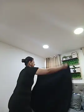 sasi luna online show from April 2026 01:36:02 PM