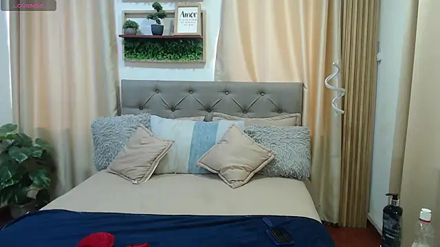 sasi luna online show from June 2026 01:43:01 PM