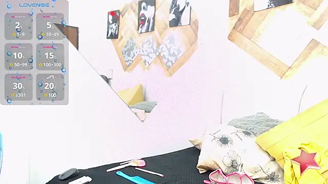 Snapshot of CamilosaOrtega chatting on February 2025 12:59:01 PM CamilosaOrtega online show from February 2025 12:59:01 PM