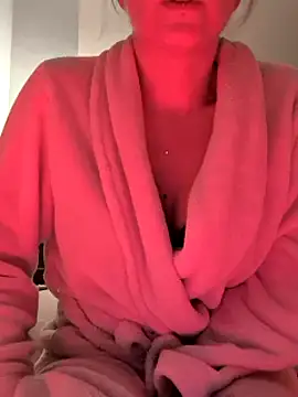 Cally-n online show from December 2024 04:31:02 AM