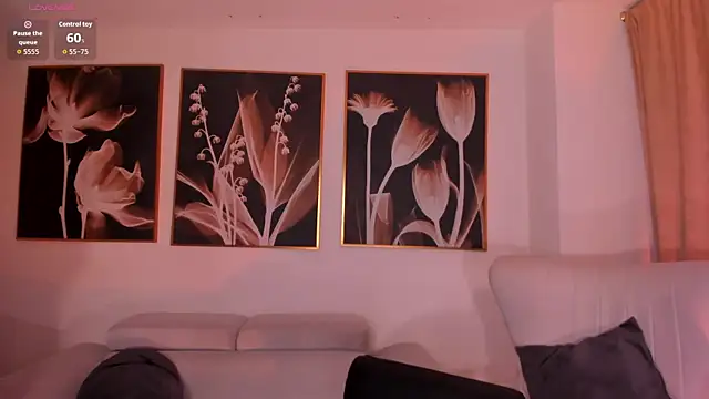 MiaFarrell  online show from February 2026 06:25:01 PM