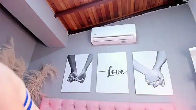 africa holmes online show from April 2026 02:29:02 AM