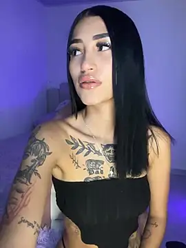 Snapshot of Cassie_howard_ chatting on December 2024 04:09:02 AM Cassie howard online show from December 2024 04:09:02 AM