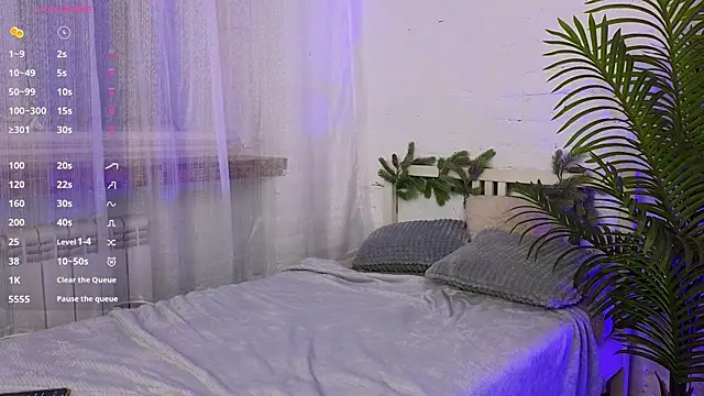 Snapshot of KAREN_NIX chatting on January 2025 01:24:02 PM KAREN NIX online show from January 2025 01:24:02 PM