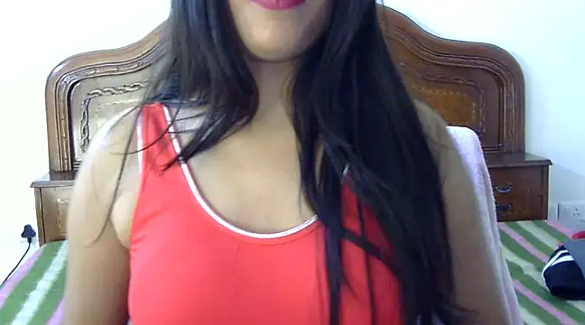 Snapshot of AniHeart chatting on January 2025 06:41:02 AM AniHeart online show from January 2025 06:41:02 AM