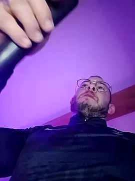 jourdinio13 online show from March 2025 08:27:02 PM