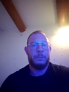 jourdinio13 online show from October 2025 05:11:01 PM