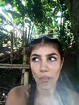 Snapshot of thamygomezz chatting on September 2025 04:06:02 PM thamygomezz online show from September 2025 04:06:02 PM