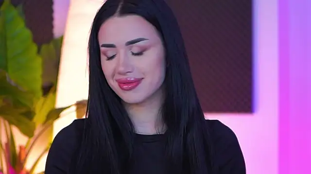 Jenna Day online show from November 2025 05:01:02 AM