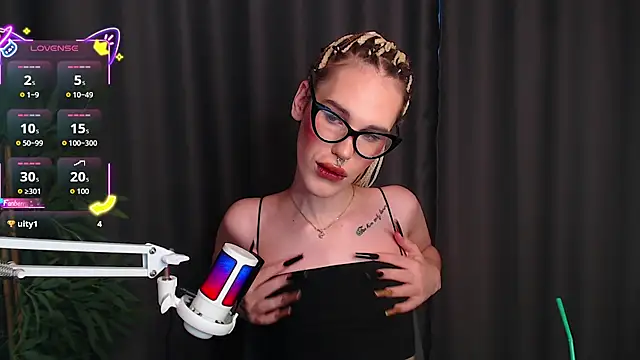 Cassie Bae online show from December 2025 11:27:02 AM