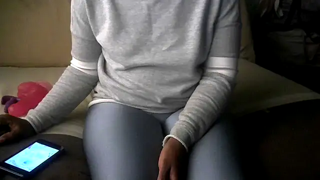 NicoleBitch87 online show from March 2025 06:19:01 AM