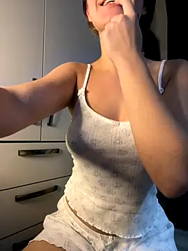 mi michelle online show from November 2025 03:34:02 PM