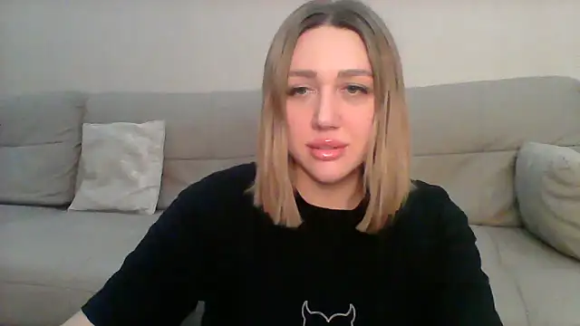 VickyLove047 online show from February 2025 06:48:02 PM