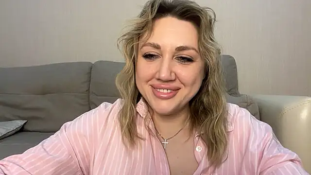 Snapshot of VickyLove047 chatting on March 2026 06:40:02 PM VickyLove047 online show from March 2026 06:40:02 PM