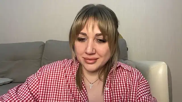 Snapshot of VickyLove047 chatting on April 2026 07:36:01 PM VickyLove047 online show from April 2026 07:36:01 PM