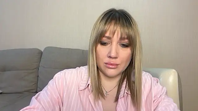 Snapshot of VickyLove047 chatting on April 2026 07:45:01 AM VickyLove047 online show from April 2026 07:45:01 AM