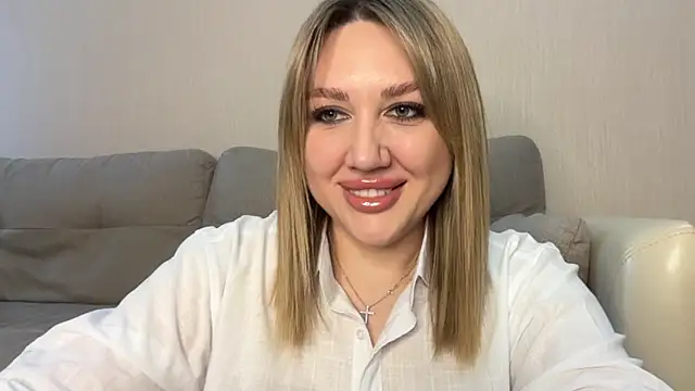 Snapshot of VickyLove047 chatting on June 2026 07:22:01 AM VickyLove047 online show from June 2026 07:22:01 AM