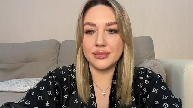 Snapshot of VickyLove047 chatting on June 2026 07:25:01 AM VickyLove047 online show from June 2026 07:25:01 AM