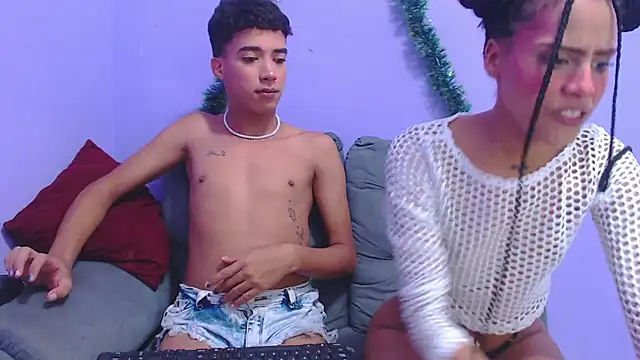 Snapshot of Hot_kleo chatting on December 2024 12:18:01 AM Hot kleo online show from December 2024 12:18:01 AM