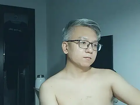 Snapshot of leoUSIR chatting on September 2025 03:24:01 PM leoUSIR online show from September 2025 03:24:01 PM