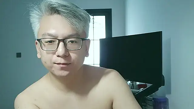 Snapshot of leoUSIR chatting on November 2025 12:54:01 AM leoUSIR online show from November 2025 12:54:01 AM