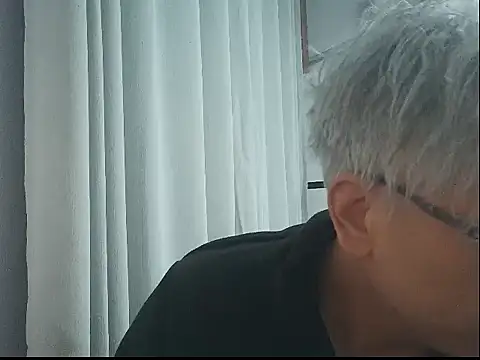 Snapshot of leoUSIR chatting on March 2026 07:11:01 PM leoUSIR online show from March 2026 07:11:01 PM