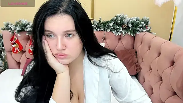 Snapshot of Kassandra__grey chatting on January 2025 12:57:02 AM Kassandra grey online show from January 2025 12:57:02 AM